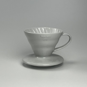 Picurător Hario V60-01 ceramic - alb (VDC-01W)